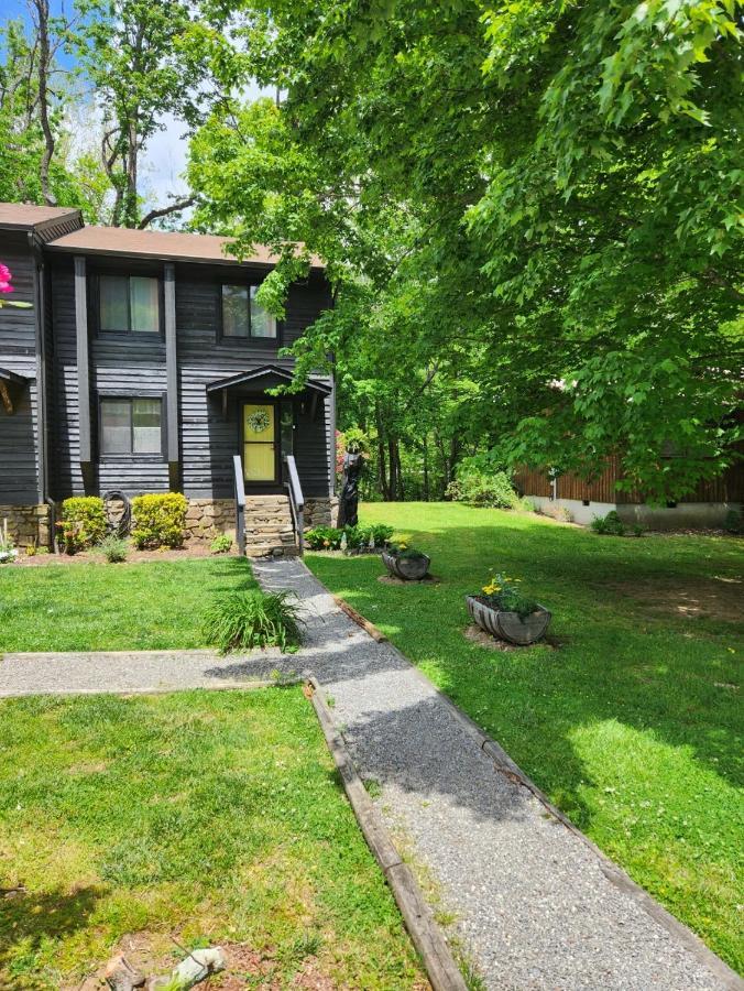 J.Creek Retreat, Creekside Townhouse +1 Car Garage Villa Maggie Valley Exterior foto